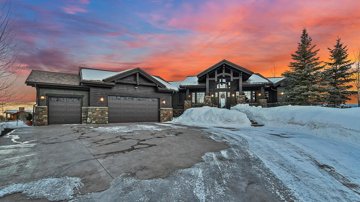 Building Photo - N Uinta Cir