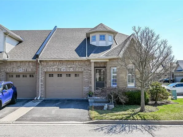 48 Hallmark Trl, Hamilton, ON L9B 0B8
