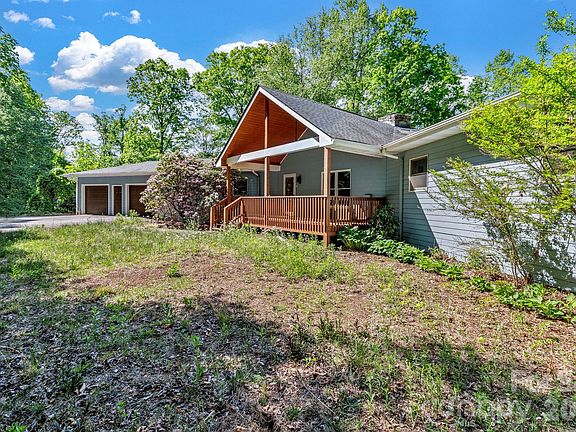 2nd image of 125 Winding Ridge Rd