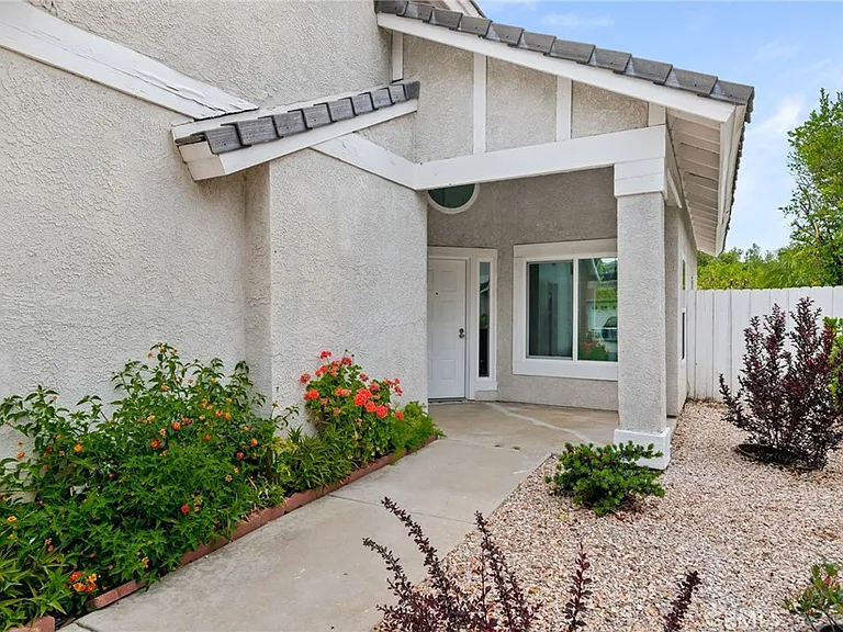 3854 Lost Springs Dr — Photo 29