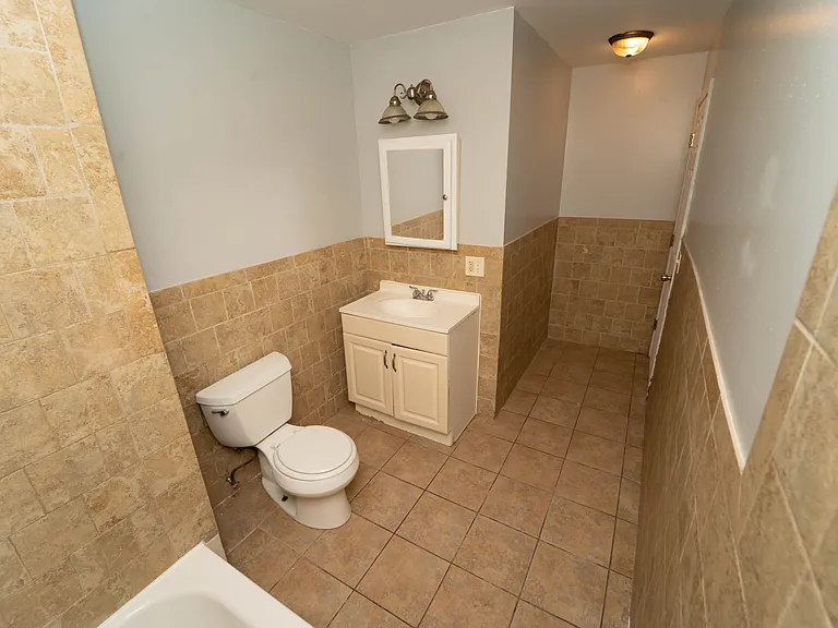 331 Straight St #2 — Photo 3
