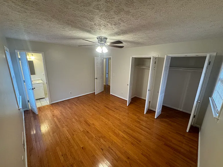 408 S Hammond Dr — Photo 5