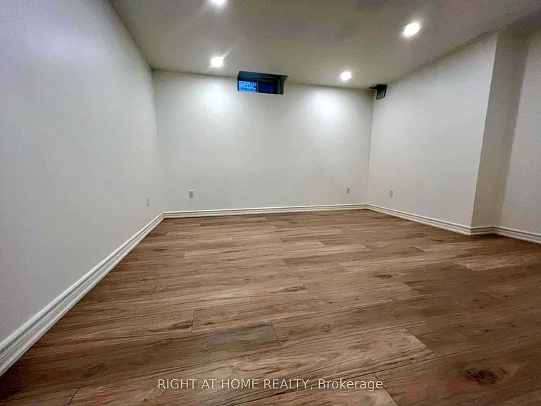 99 Ascalon Dr — Photo 9