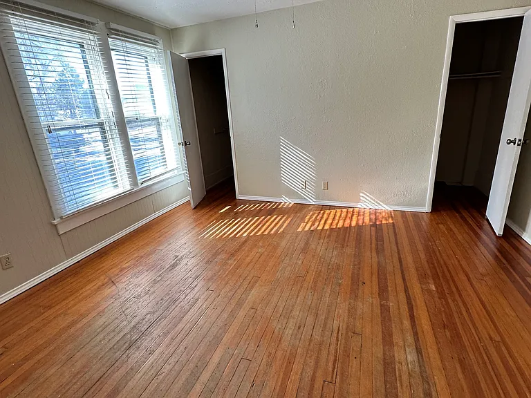743 Deans Row Ave #3 — Photo 9