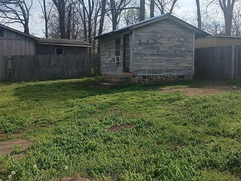 1009 Mike Ave — Photo 25