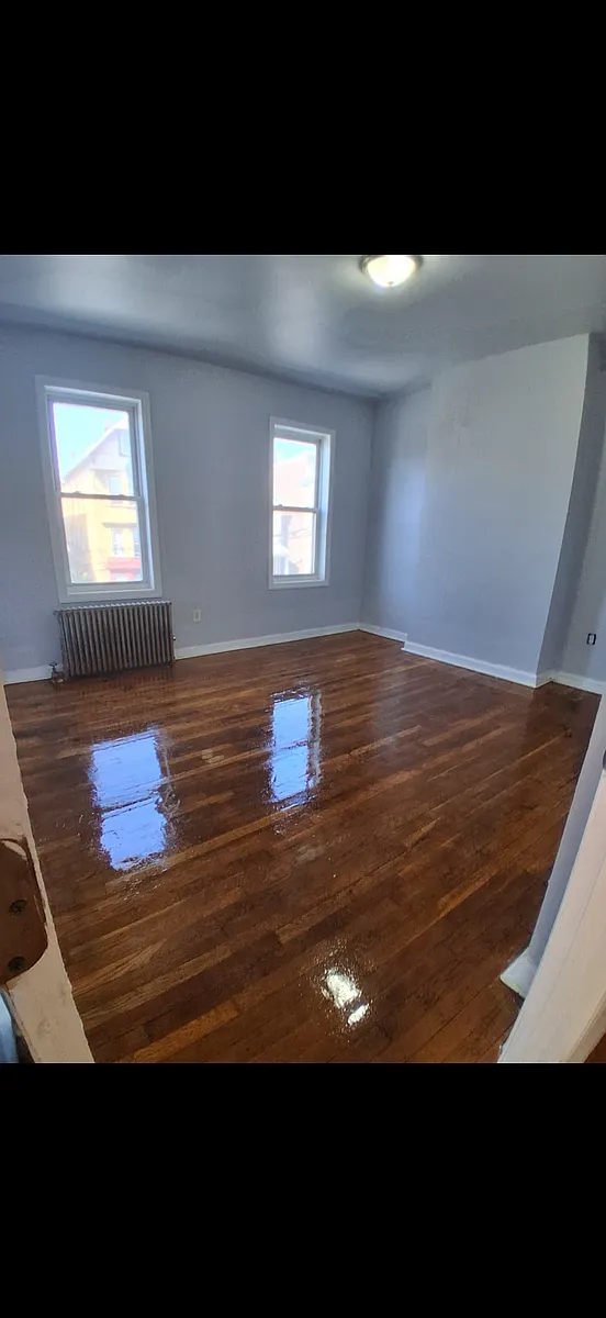 Building Photo - 411 E Jersey St #2