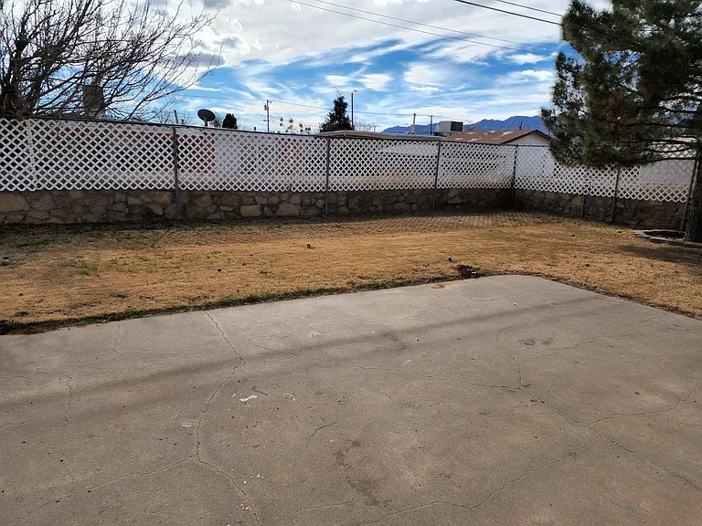 5116 Beals Dr — Photo 29
