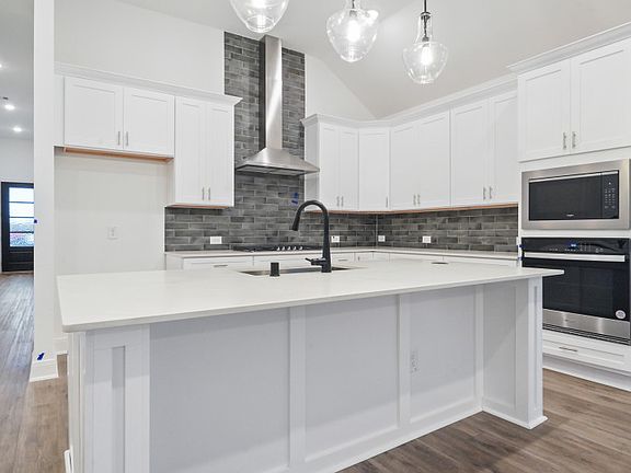 4th image of 18218 Ellerden Forest Dr