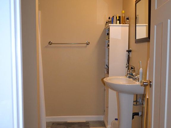 5th image of 1823 Conger Ave NW