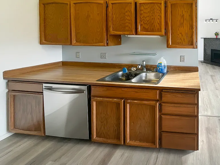 221 McCarrey St #18BUNIT-18 — Photo 3