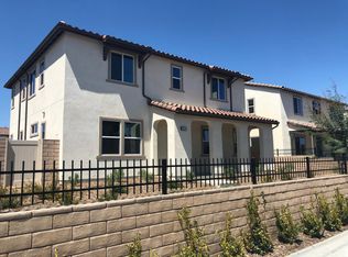 19211 Saticoy St, Reseda, CA 91335