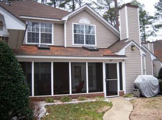 887 Gleneagles Dr, Newport News, VA 23602