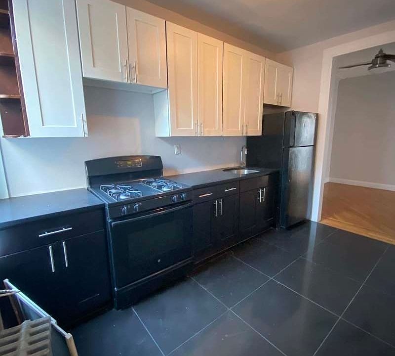 1st image of 780 Saint Johns Pl #4R