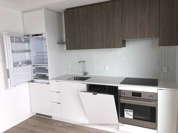 2nd image of 161 Roehampton Ave #1204