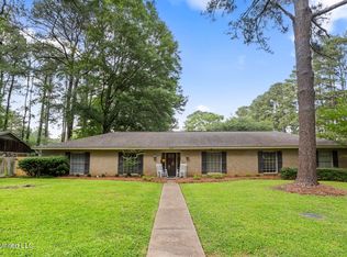 5348 Saratoga Dr, Jackson, MS 39211