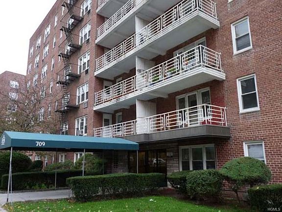 3rd image of 709 Warburton Ave APT 3C