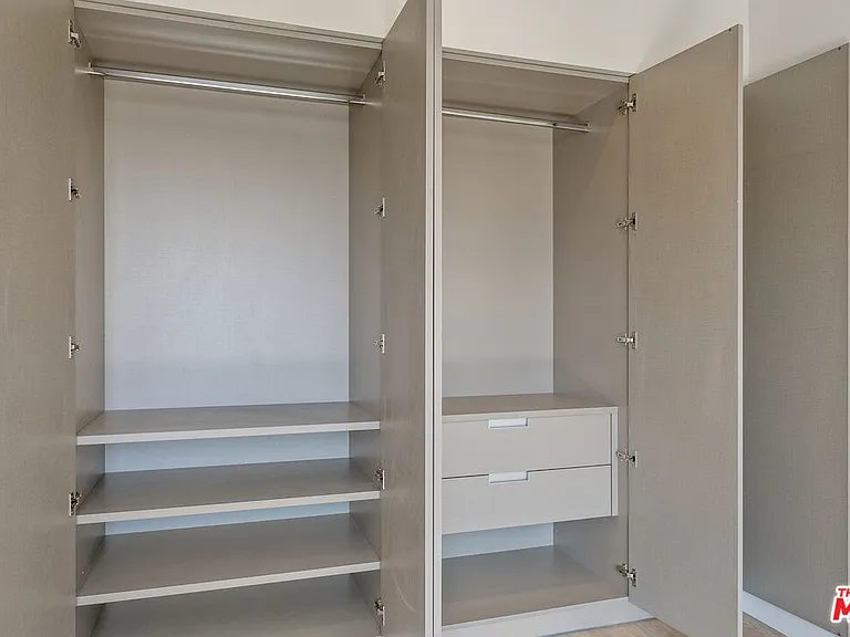 11837 Mayfield Ave #404 — Photo 11