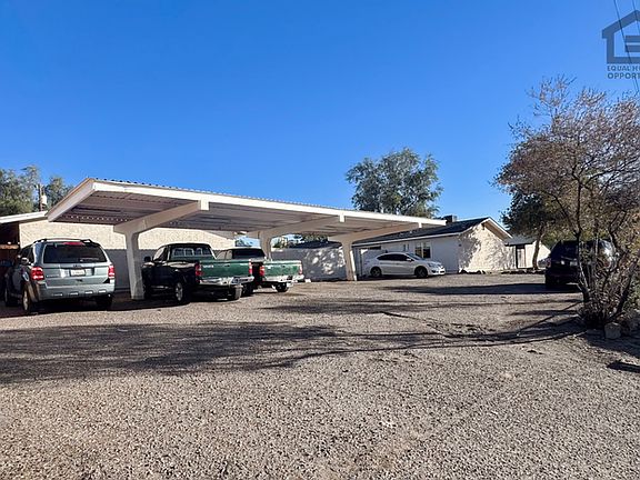 4th image of 308 E Vogel Ave APT 2