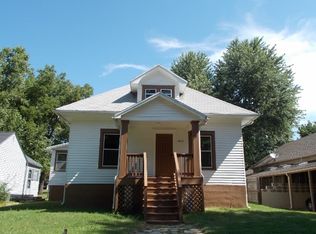 1416 Lynn Ave, Winfield, KS 67156