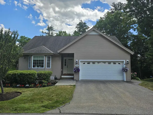 9 Hemlock Drive, Newton, NH 03858