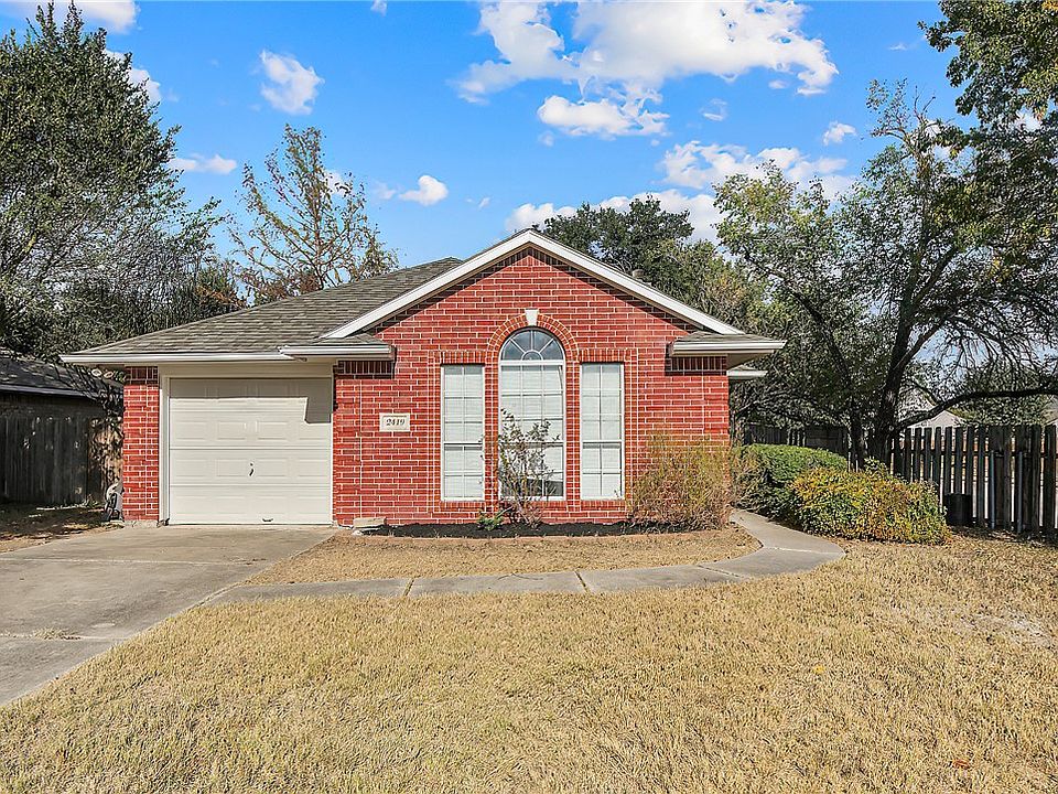 1st image of 2419 Carnation Ct
