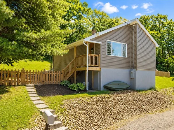 518 State Route 908 Ext, Tarentum, PA 15084
