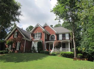 135 Cheshire Cir, Fayetteville, GA 30215