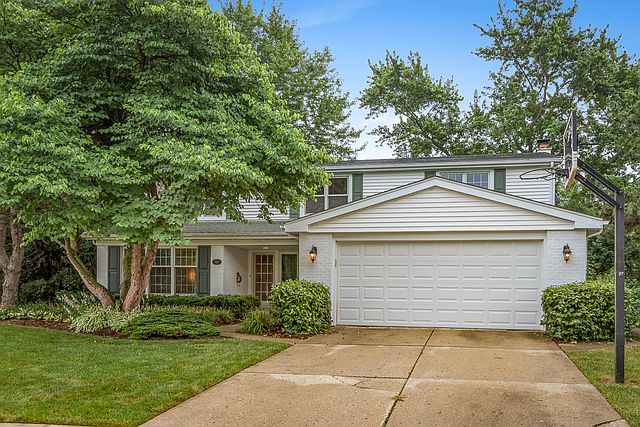 1st image of 915 W Cypress Dr