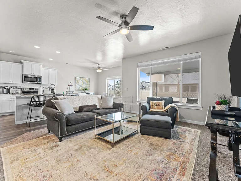 5263 N Adale Ave — Photo 9