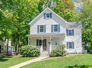 42 River Rdg, Wellesley, MA 02481