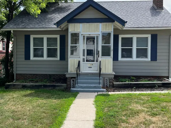1109 N 50th St, Omaha, NE 68132