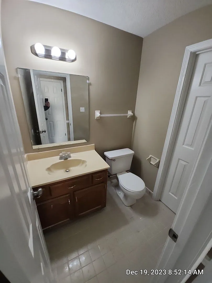 5819 Grassy Valley Drive — Photo 4