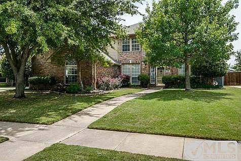 2nd image of 8216 Beverly Dr