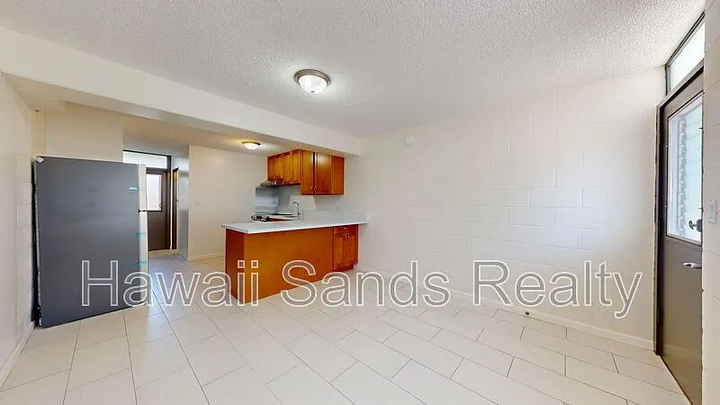 Studio, 1.0 bath, 336 sqft, $1,800 — Photo 3