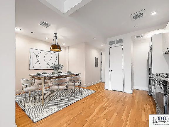 4th image of 157 Erasmus St Unit 2L