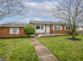 5 Greenbridge Dr, Newark, DE 19713