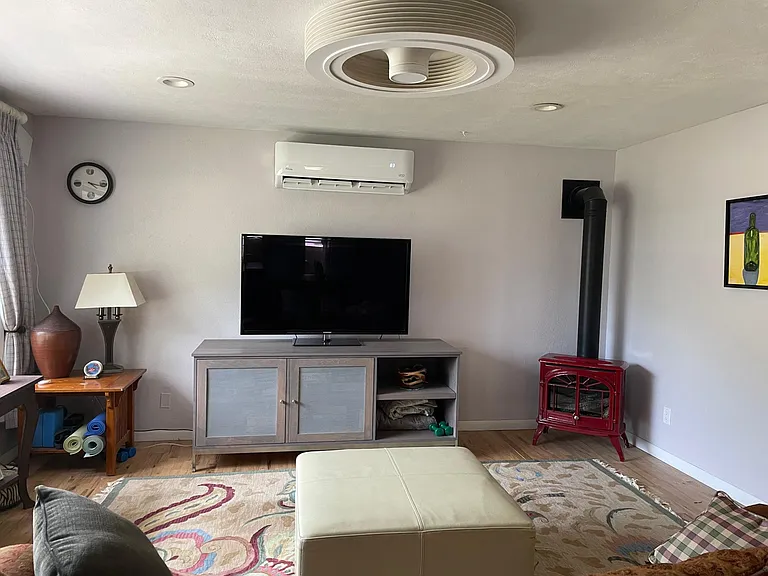 1830 Balsam Ave — Photo 11