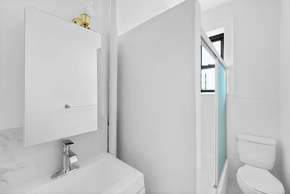 Rented by Charney Real Estate LLC | media 5