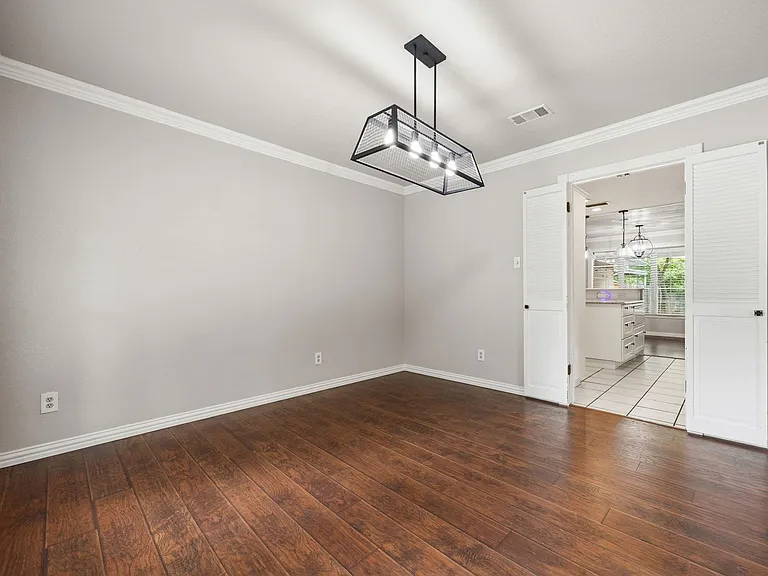 2231 Shadywood Ct — Photo 5