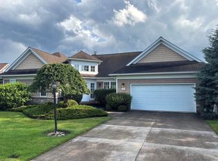 7260 Annadale Dr, Solon, OH 44139