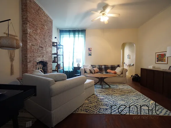 305 7th Street image 1 of 12
