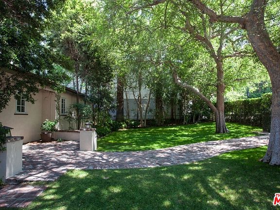 2nd image of 3450 Camino De La Cumbre