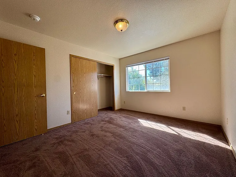 1411 Bay St — Photo 4