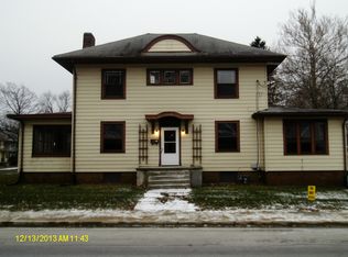 1106 W Columbia Ter, Peoria, IL 61606