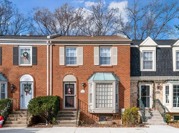 1260 Masters Dr, Arnold, MD 21012