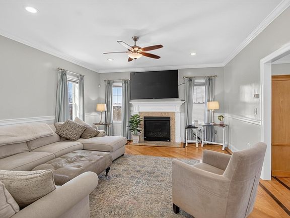 5th image of 238 Catamount Rd