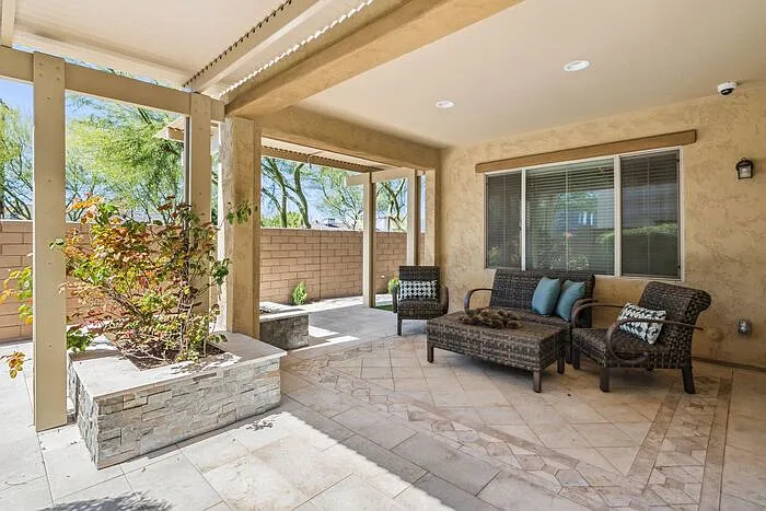 211 E Brinley Dr — Photo 43