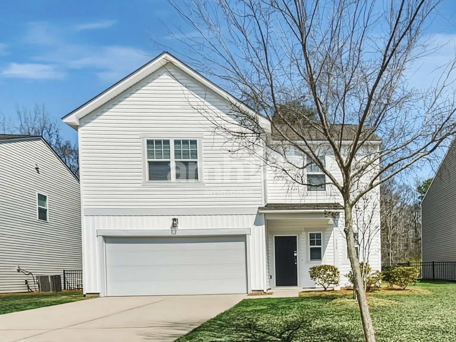 4 bed, 2.5 bath, 1801 sqft, $2,325 — Photo 1