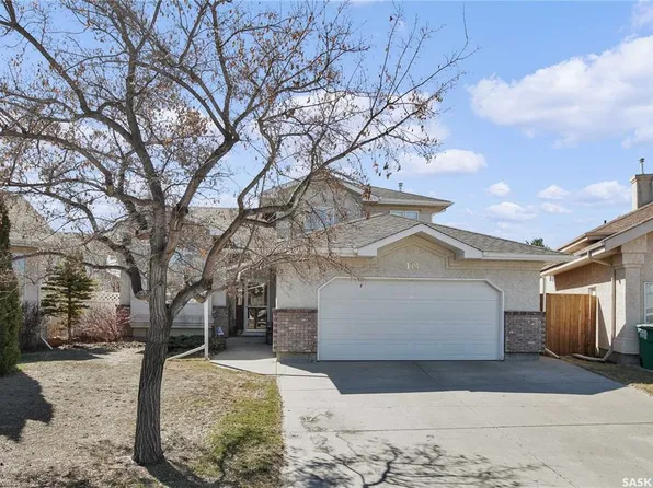 114 Woods COURT, Saskatoon, SK S7N 4M2