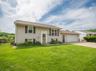 4411 S Baker Ln, Peoria, IL 61607